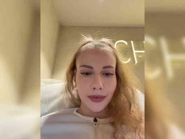 VikkiExtraCheese