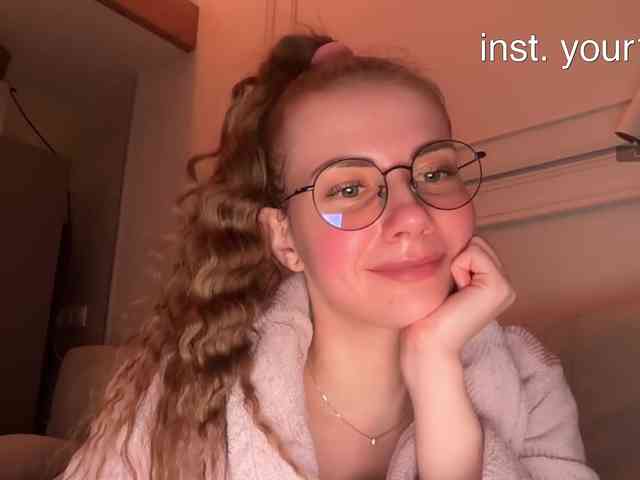 VikkiExtraCheese webcam