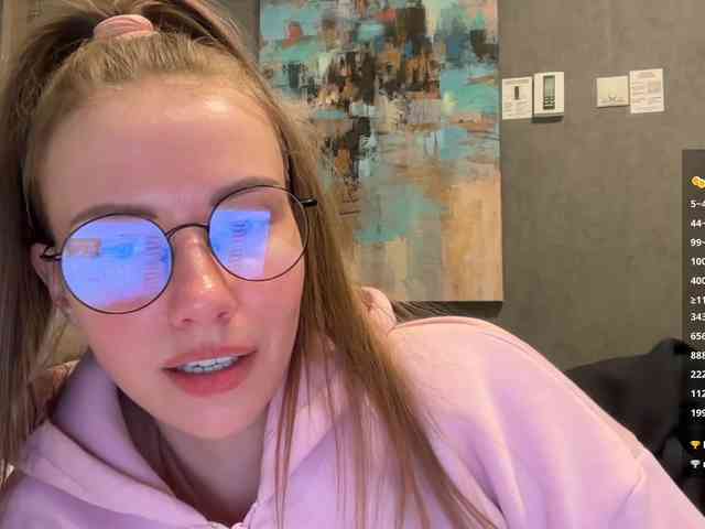 VikkiExtraCheese webcam