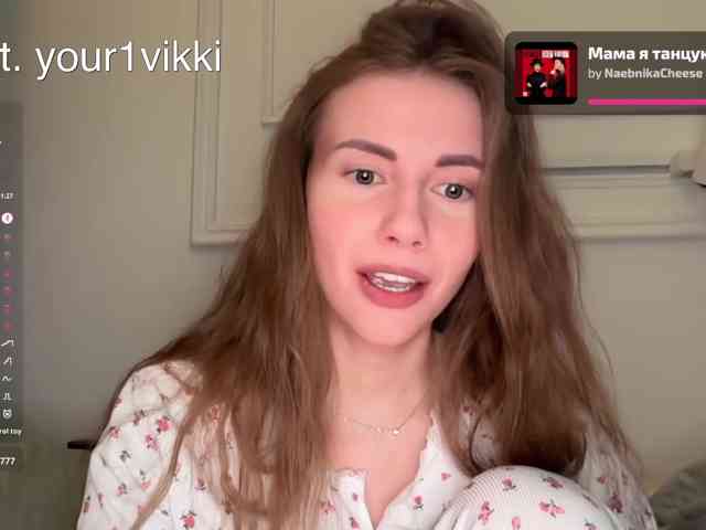 VikkiExtraCheese