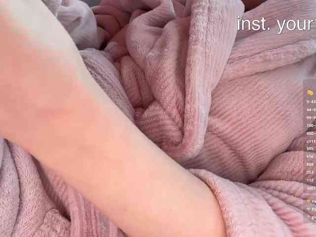 VikkiExtraCheese webcam