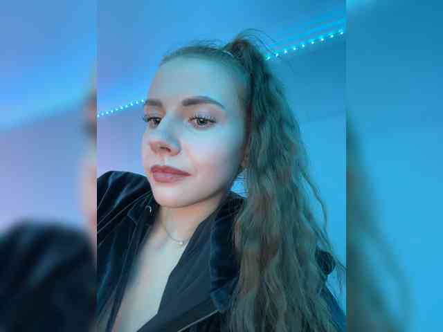 VikkiExtraCheese webcam