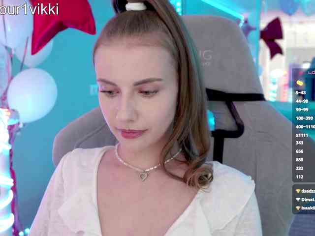 VikkiExtraCheese webcam