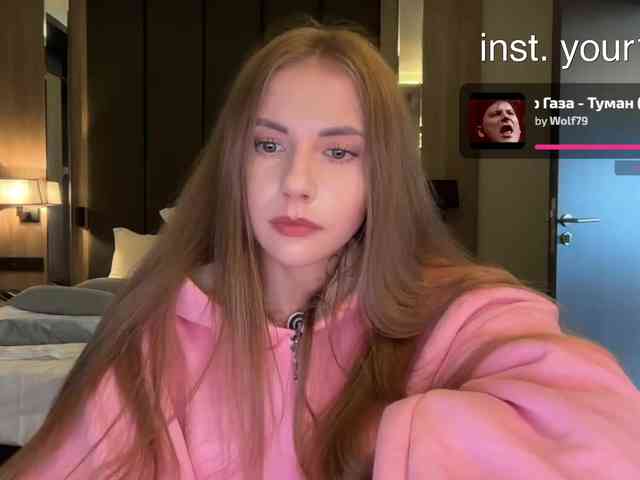 -VikkiL0vesCheese- Sex Cam Show