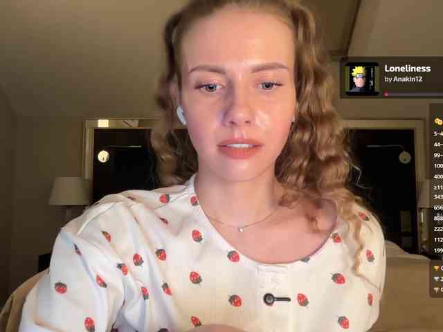 VikkiExtraCheese webcam