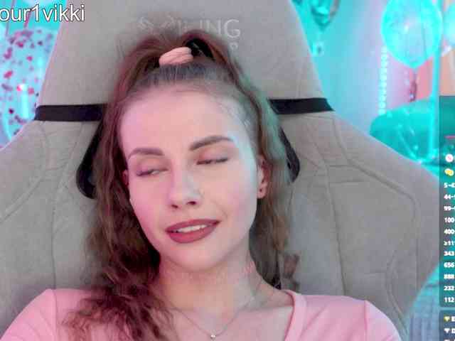 VikkiExtraCheese webcam