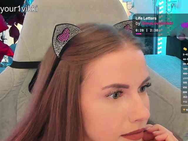 VikkiExtraCheese webcam