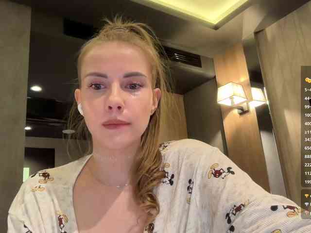 VikkiExtraCheese webcam