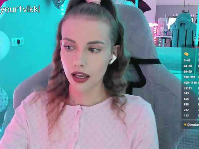 VikkiExtraCheese webcam