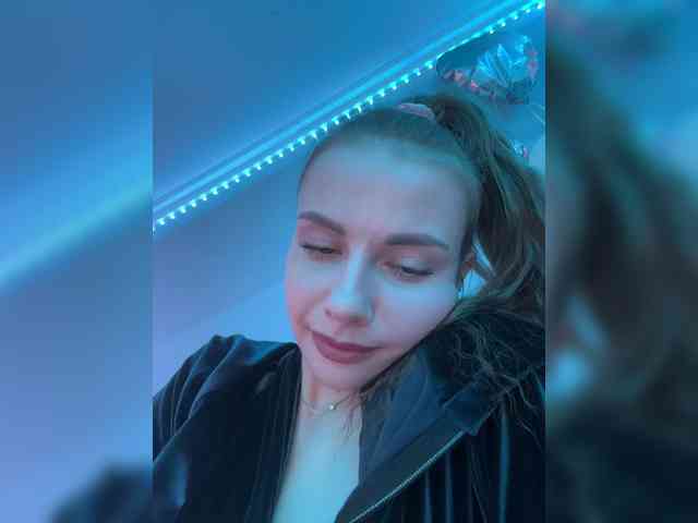 VikkiExtraCheese webcam