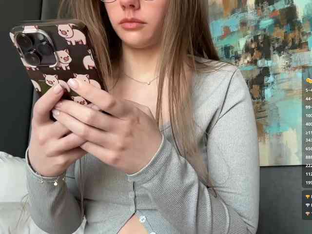 VikkiExtraCheese webcam