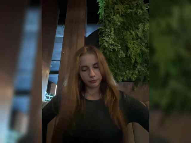 -VikkiL0vesCheese- Sex Cam Show