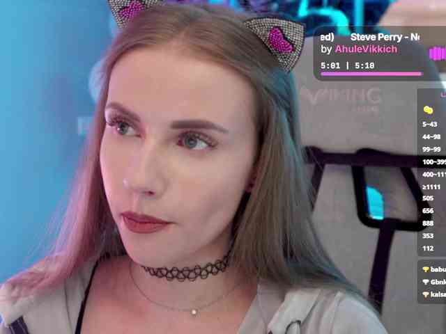 VikkiExtraCheese webcam