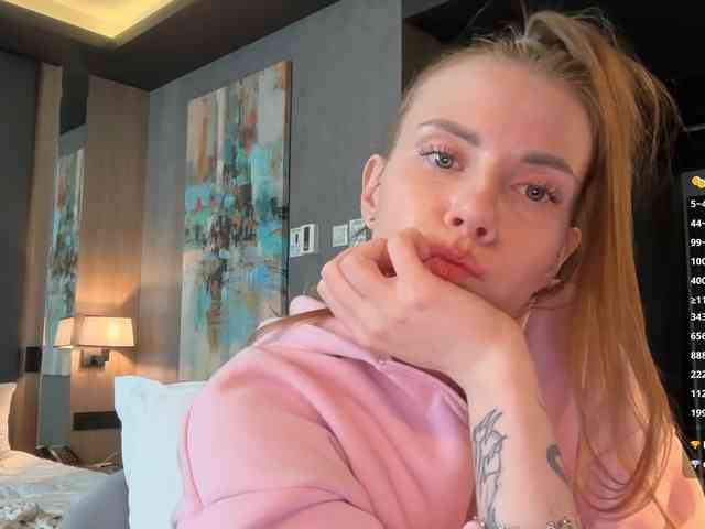 VikkiExtraCheese webcam