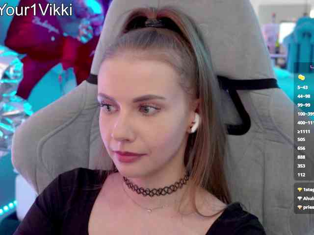VikkiExtraCheese webcam