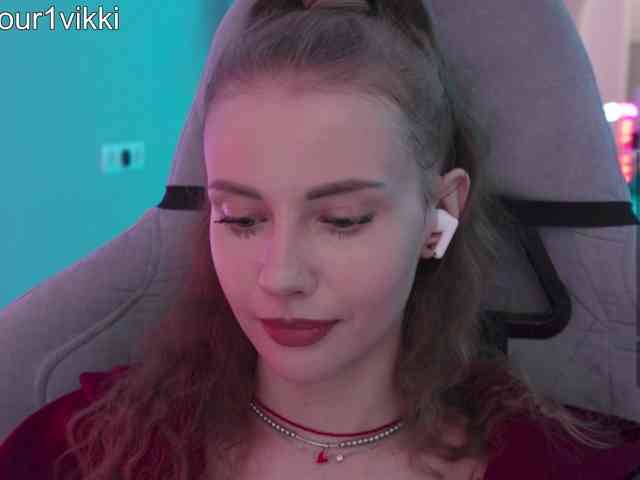 VikkiExtraCheese webcam