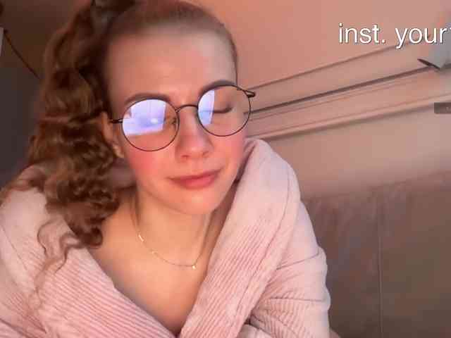 VikkiExtraCheese webcam