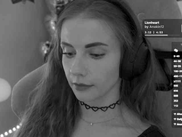 VikkiExtraCheese