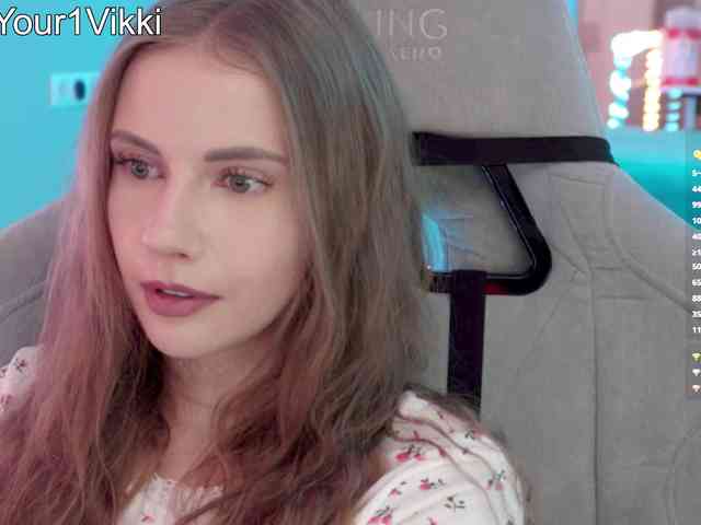 VikkiExtraCheese webcam