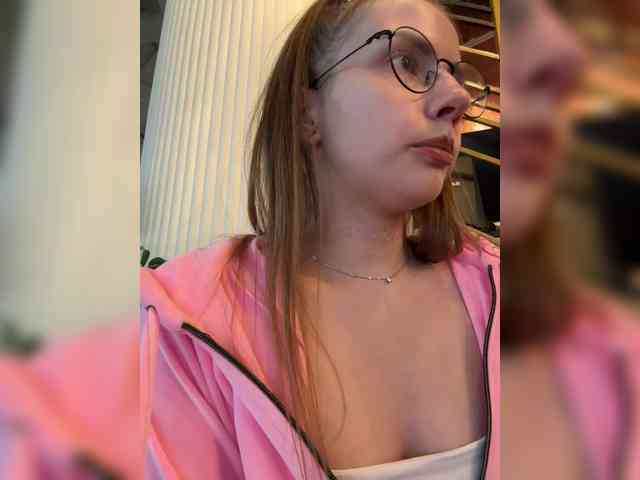 VikkiExtraCheese webcam