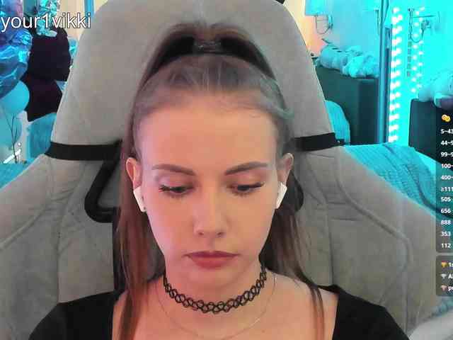 VikkiExtraCheese webcam