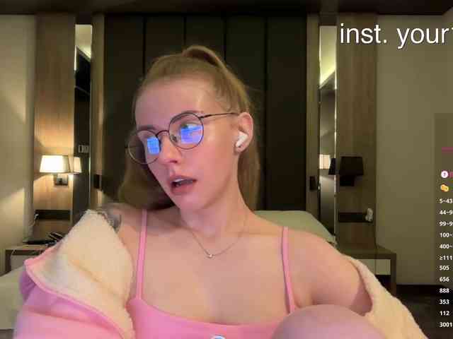 -VikkiL0vesCheese- Sex Cam Show
