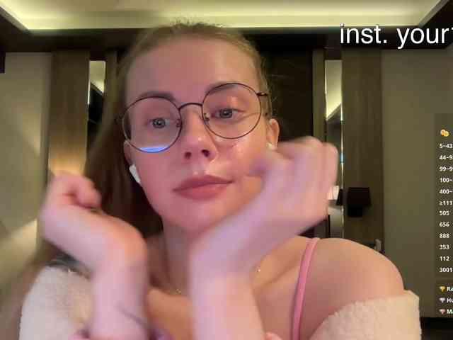 VikkiExtraCheese webcam