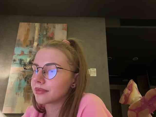 VikkiExtraCheese webcam