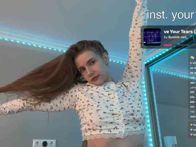 Модель: VikkiExtraCheese