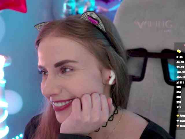 VikkiExtraCheese