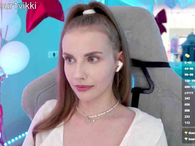 VikkiExtraCheese webcam