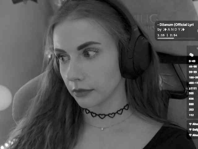 VikkiExtraCheese