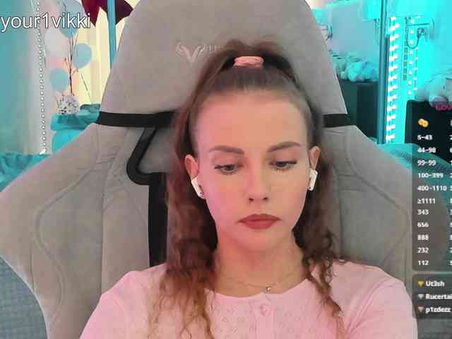 VikkiExtraCheese webcam