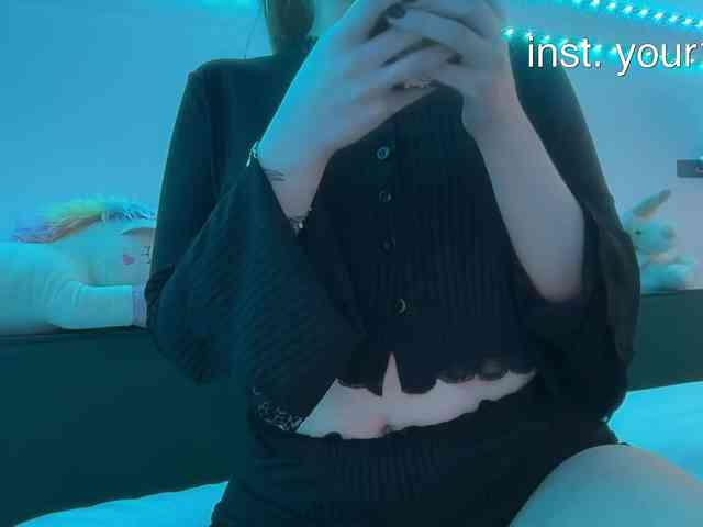 VikkiExtraCheese webcam