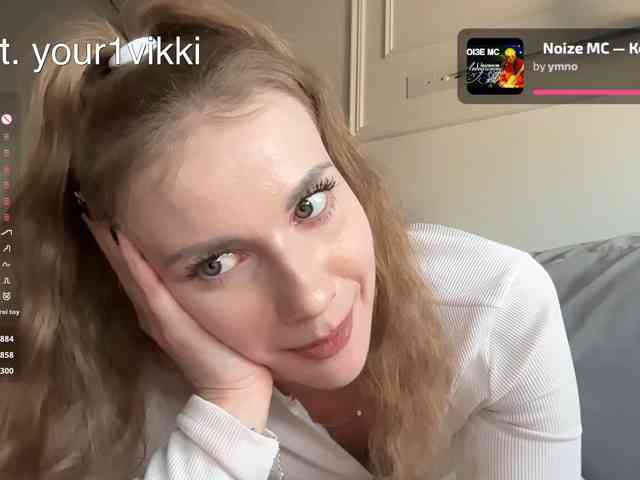 VikkiExtraCheese