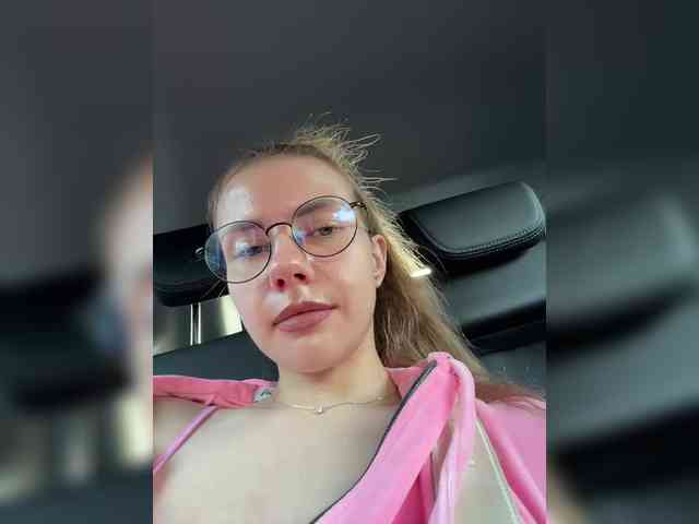 VikkiExtraCheese webcam