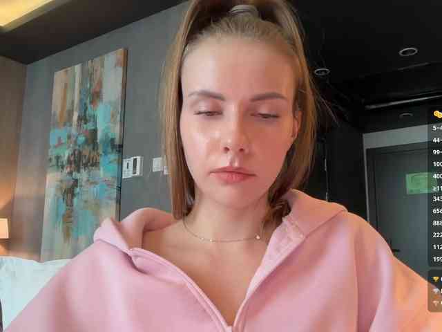 VikkiExtraCheese webcam