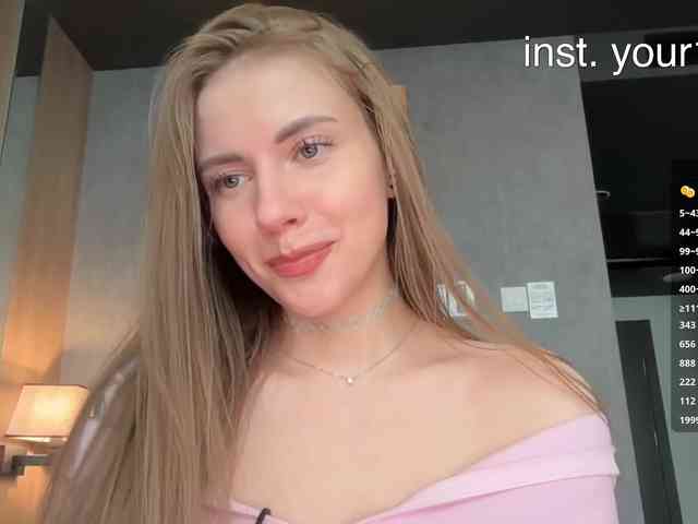 VikkiExtraCheese webcam