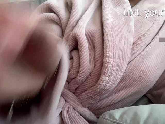 VikkiExtraCheese webcam