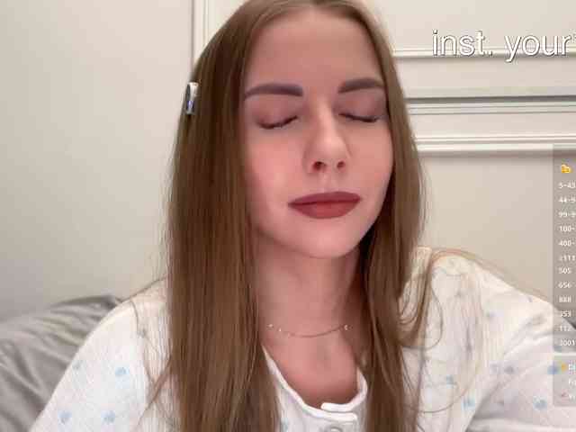 VikkiExtraCheese