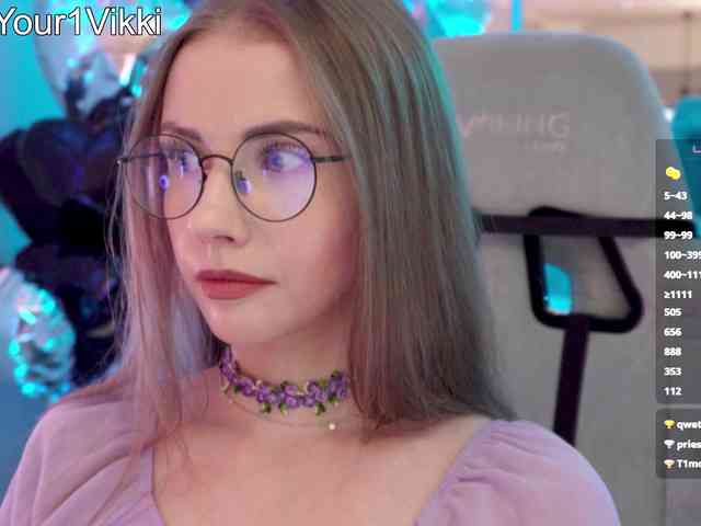 VikkiExtraCheese webcam