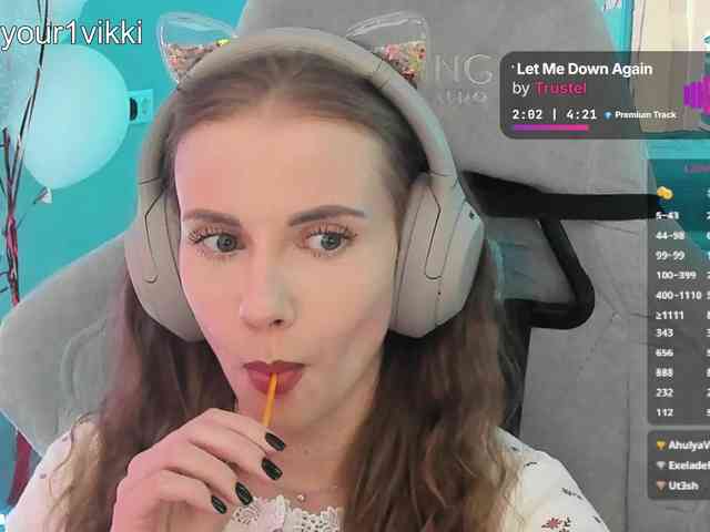 VikkiExtraCheese webcam