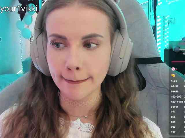 VikkiExtraCheese webcam