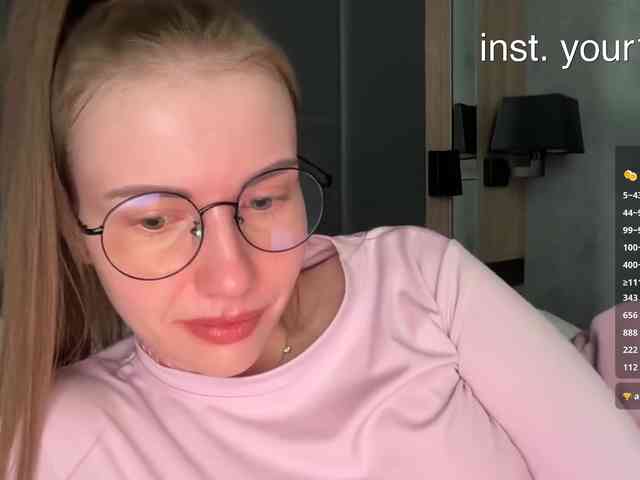VikkiExtraCheese