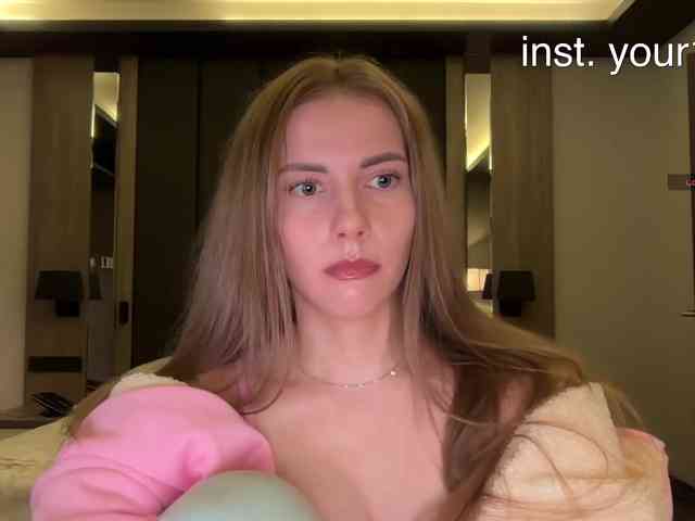 -VikkiL0vesCheese- Sex Cam Show