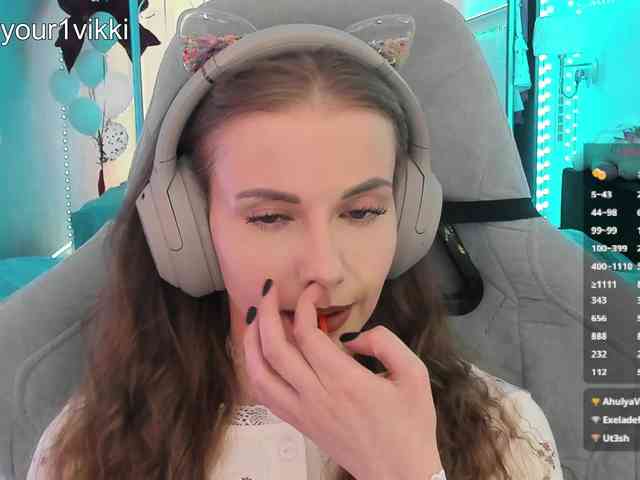 VikkiExtraCheese webcam