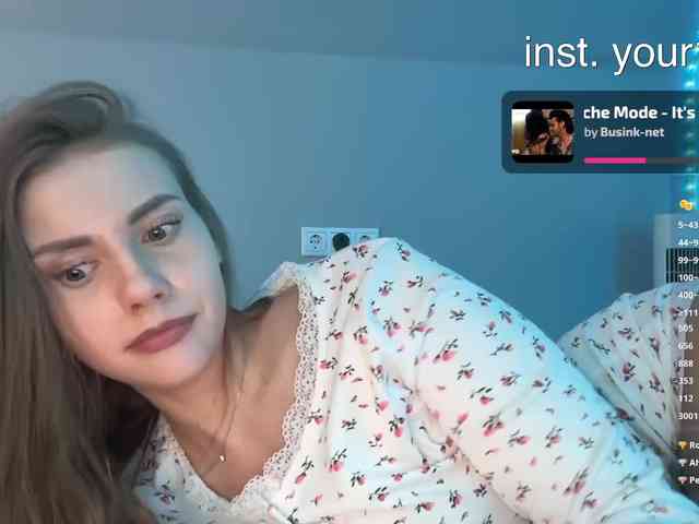 VikkiExtraCheese webcam