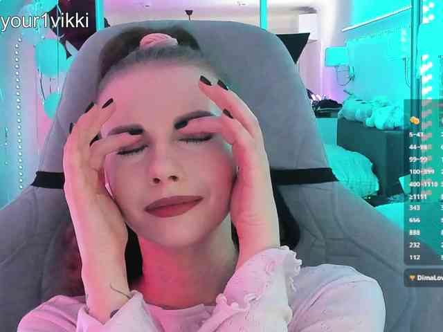 VikkiExtraCheese webcam