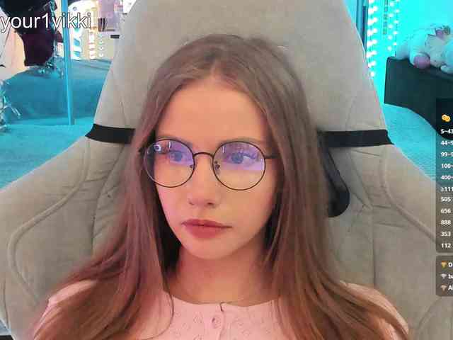 VikkiExtraCheese webcam