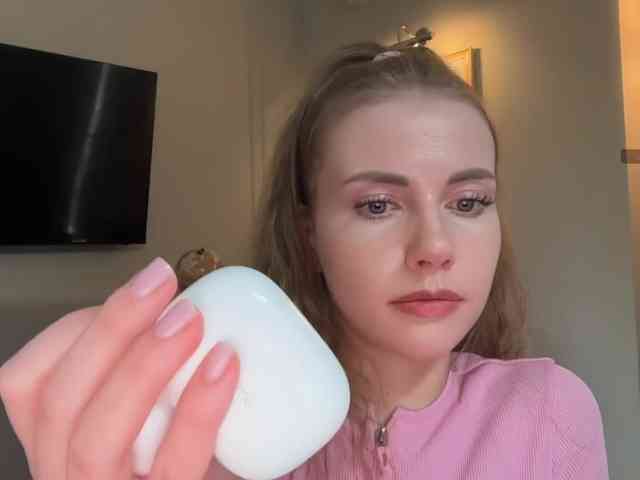 VikkiExtraCheese webcam